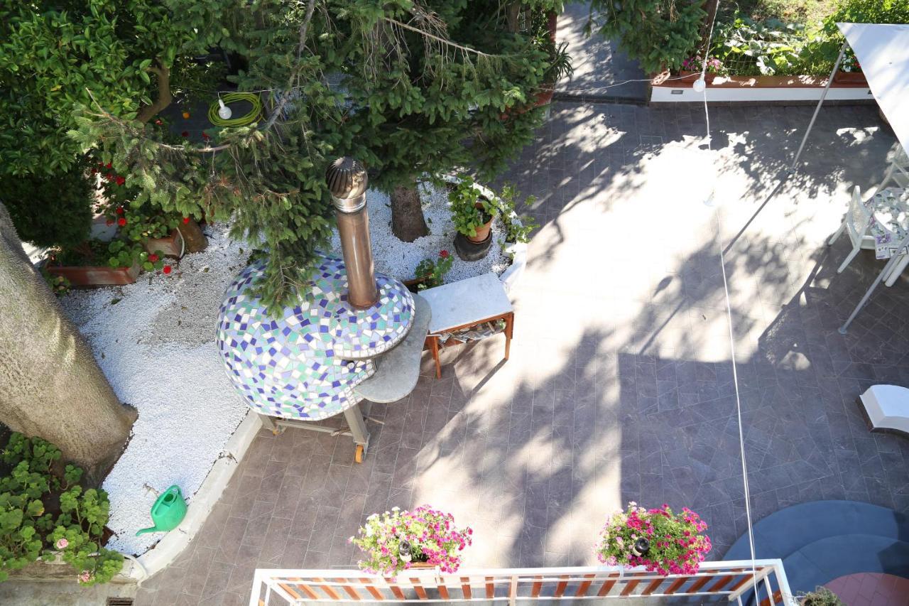 B&B Villa Gemini Сант'Аньєлло Екстер'єр фото